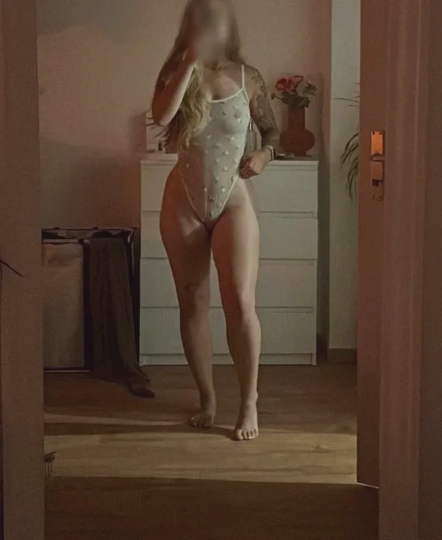 Angela, 25 anni